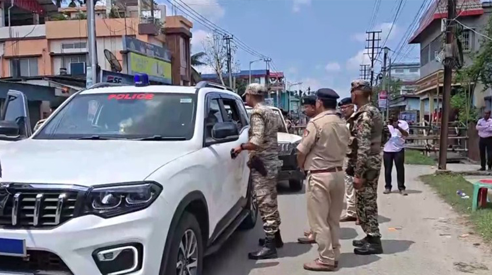 গণনা শেষ না হতেই সংঘর্ষ, বিজেপি ও তৃণমূল কর্মীদের পাল্টাপাল্টি অভিযোগ