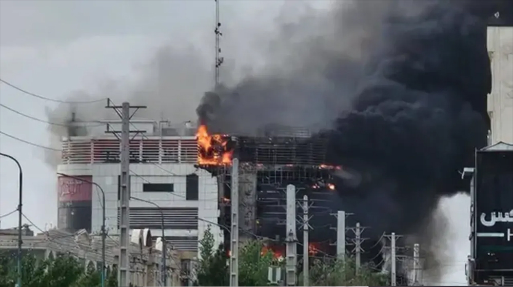 ইরানের শপিং কমপ্লেক্সে ভয়াবহ অগ্নিকাণ্ডে নিহত অন্তত ৮, আহত ৩৬