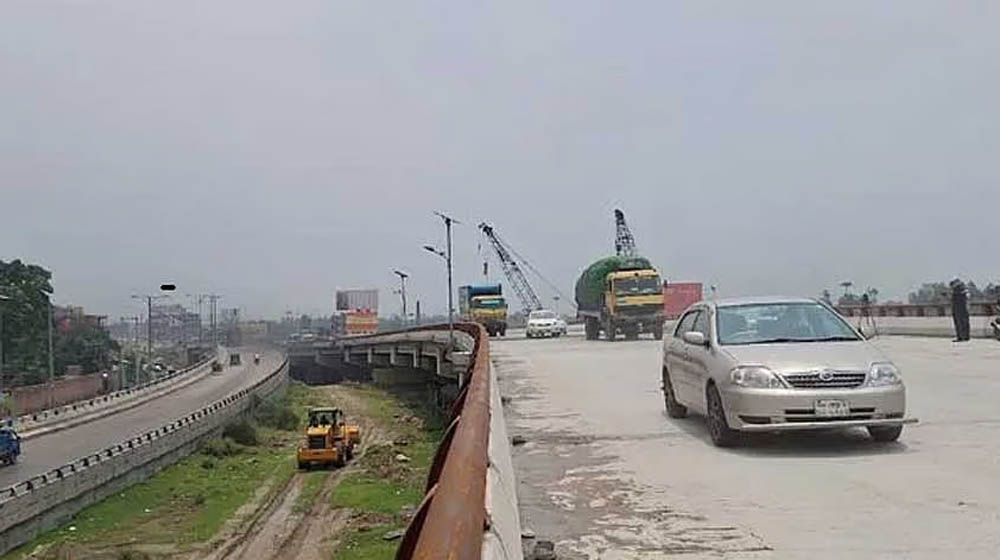 ঈদযাত্রায় স্বস্তি ফেরাতে খুলল হাটিকুমরুল ফ্লাইওভার