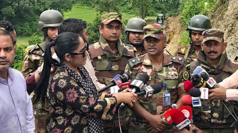 জঙ্গল ছলিমপুরে ১০ কিলোমিটার সড়ক নির্মাণে সেনাবাহিনী