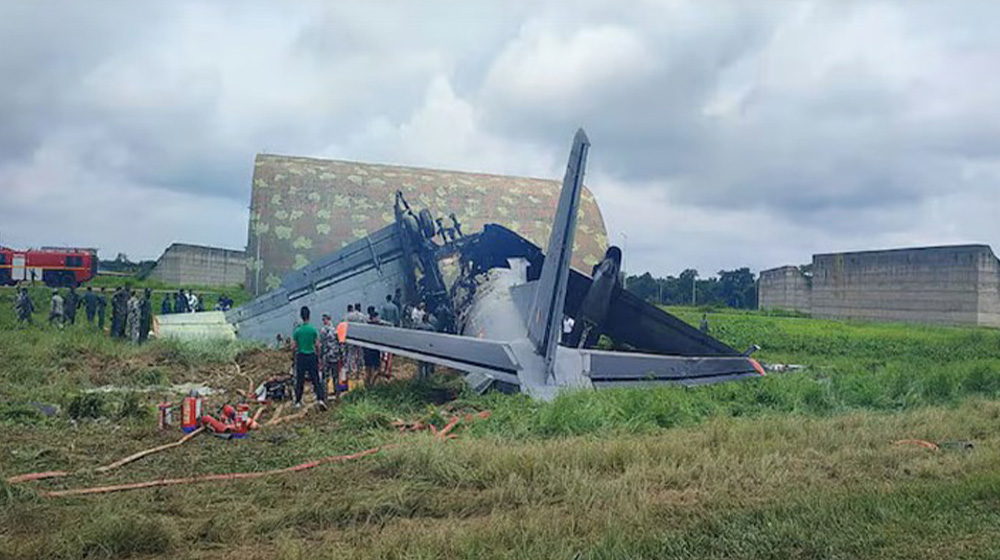 আসামে ভারতীয় বিমানবাহিনীর উড়োজাহাজ বিধ্বস্ত, নিহত ৫