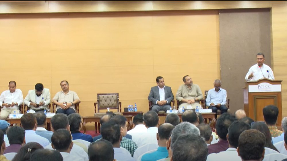 দেশের জন্য ইতিবাচক কাজ করার আহ্বান প্রধানমন্ত্রীর