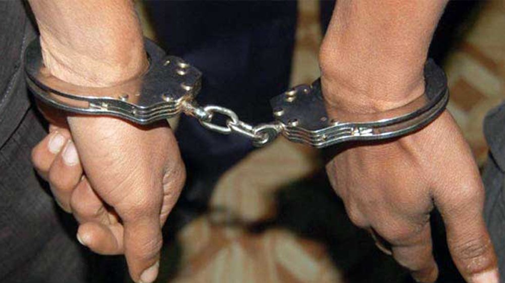 চট্টগ্রামে কিশোরীকে ‘দলবেঁধে ধর্ষণের’ অভিযোগ, গ্রেপ্তার ২