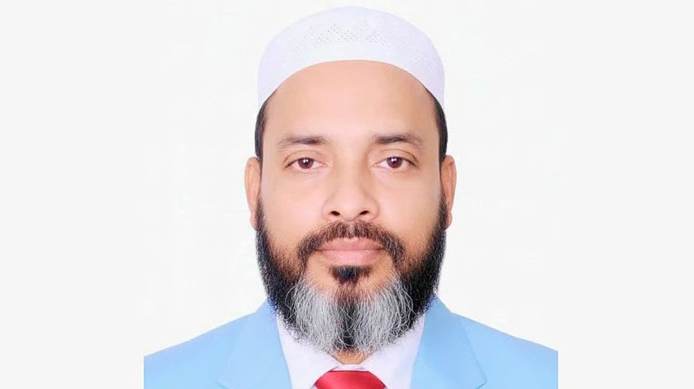 জুলাই শহীদ ছেলের ‘অনুদানের টাকায়’ বাবার দ্বিতীয় বিয়ের অভিযোগ
