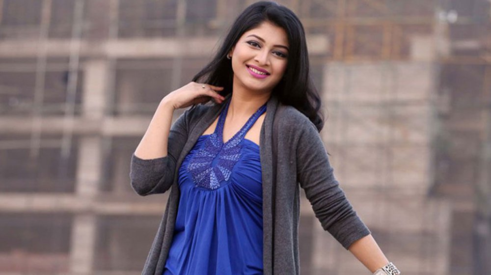 হেডলাইন ওয়েব সিরিজ দিয়ে নজর কাড়লেন সারিকা