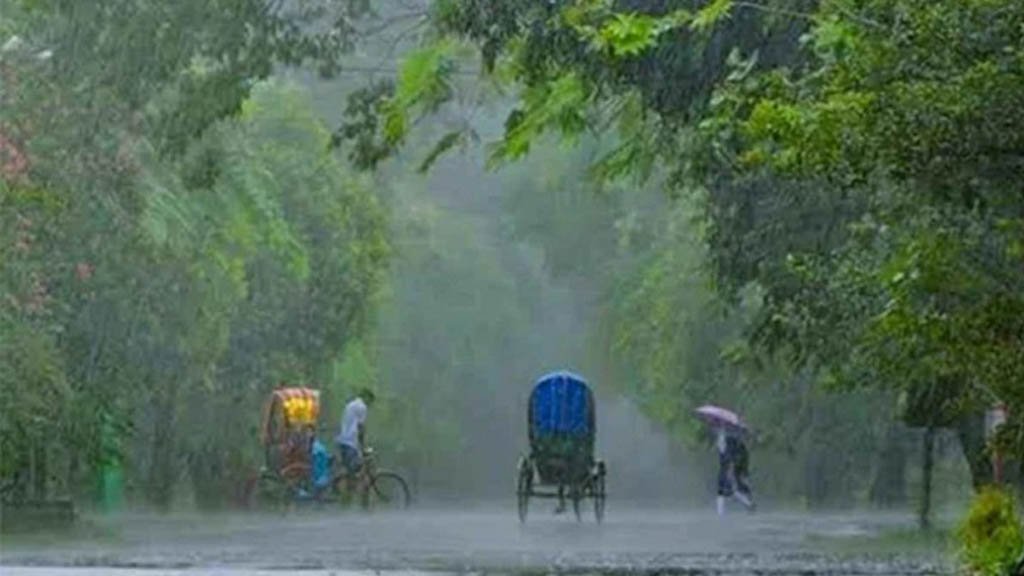 চার বিভাগে অতি ভারী বৃষ্টির সতর্কতা, বন্যা-ভূমিধসের শঙ্কা