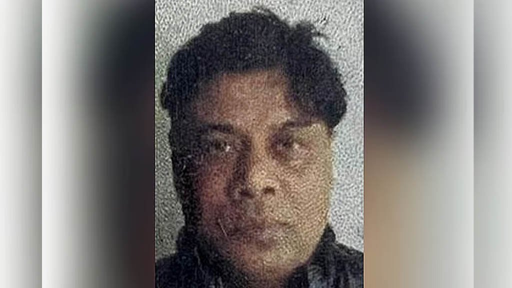 টিটন হত্যা মামলার আসামি ‘ভাঙারি রনি’ ডিবির হাতে গ্রেপ্তার