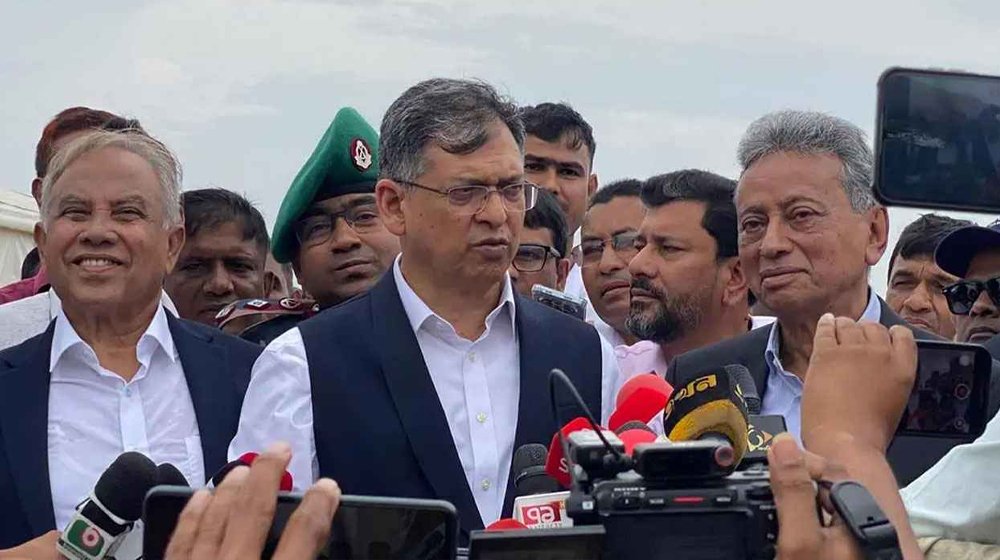 আইনশৃঙ্খলার উন্নতি ছাড়া দেশে নতুন বিনিয়োগ সম্ভব নয়: স্বরাষ্ট্রমন্ত্রী