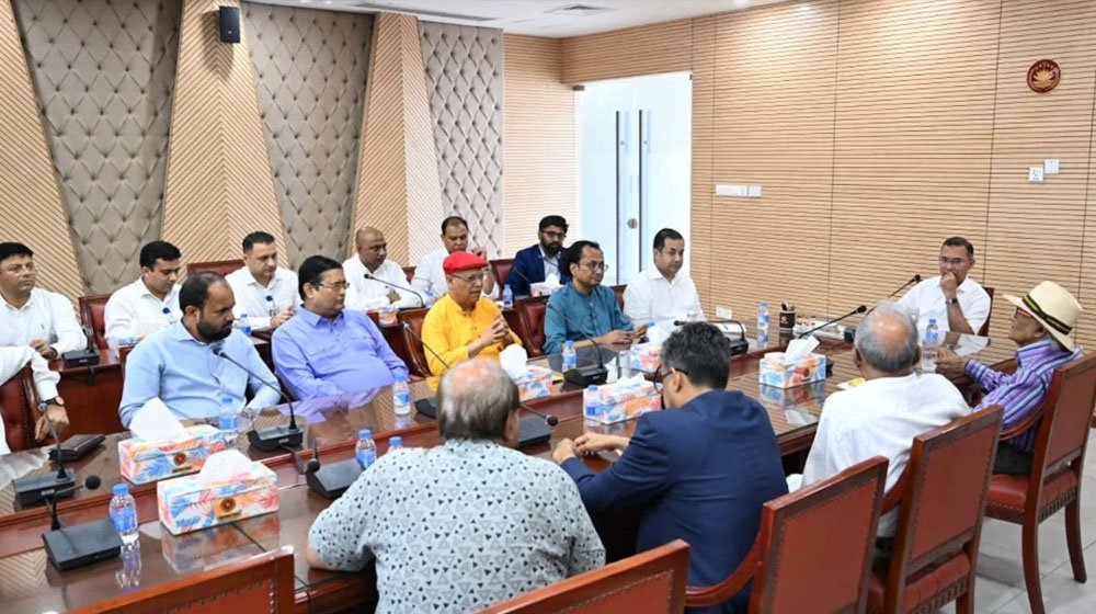 স্বাধীন গণমাধ্যমের জন্য নীতিমালা প্রণয়নে সম্পাদকদের সহযোগিতা চান প্রধানমন্ত্রী