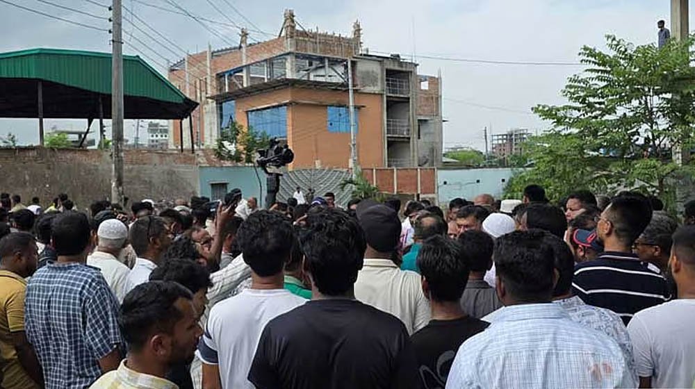 উত্তরখানে শ্রমিক-পরিচ্ছন্নতাকর্মী সংঘর্ষ, আটক ৩