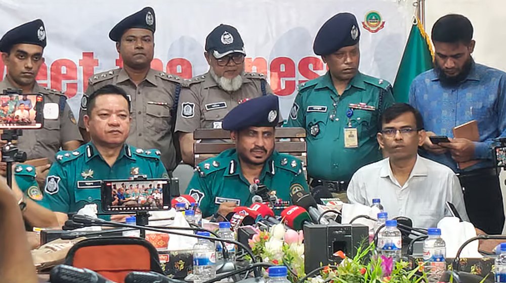 রংপুরে চার খুনের ঘটনায় হত্যার স্থান, সময় ও কারণ নিয়ে পুলিশ কমিশনারের নতুন ভাষ্য