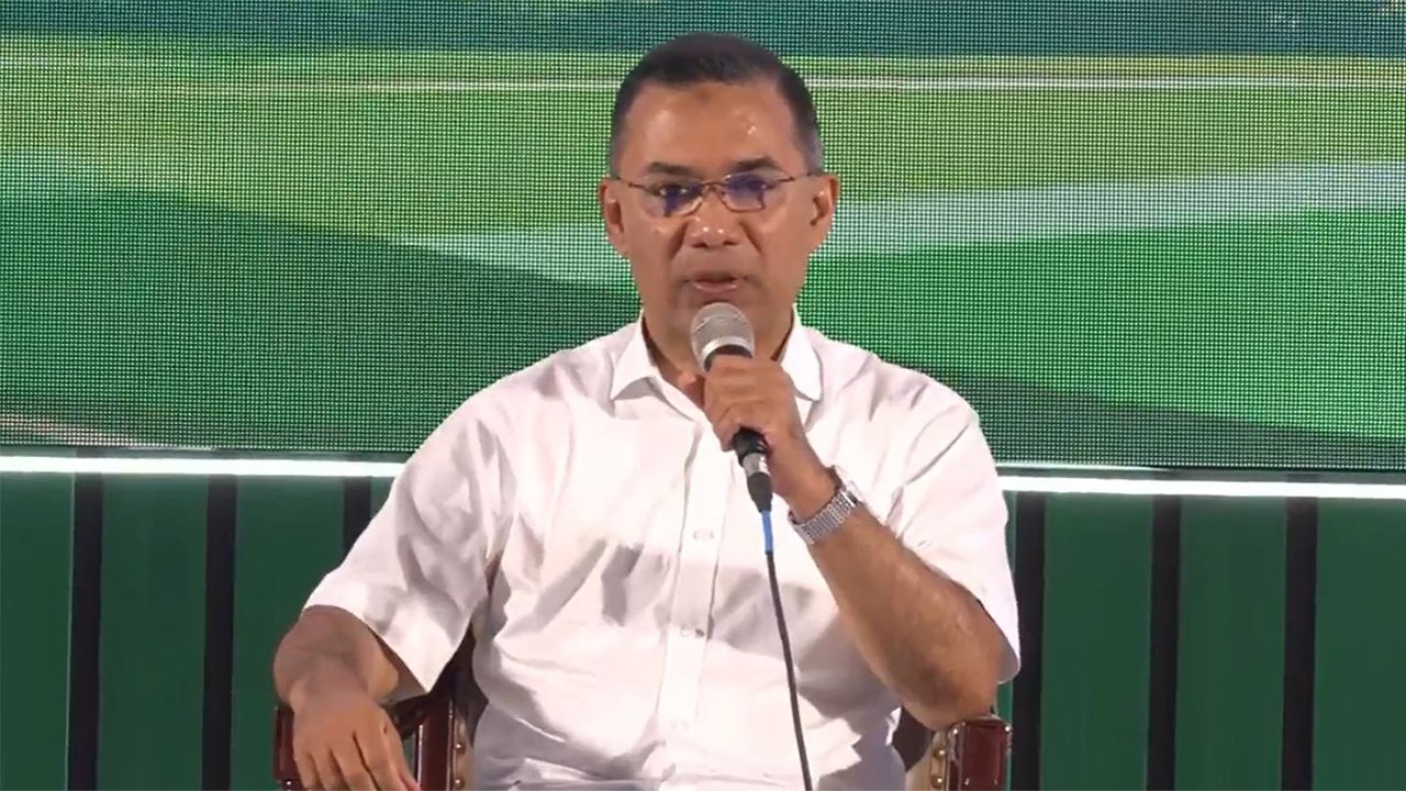 রাজস্ব সম্মেলনে যোগ দিয়েছেন প্রধানমন্ত্রী তারেক রহমান