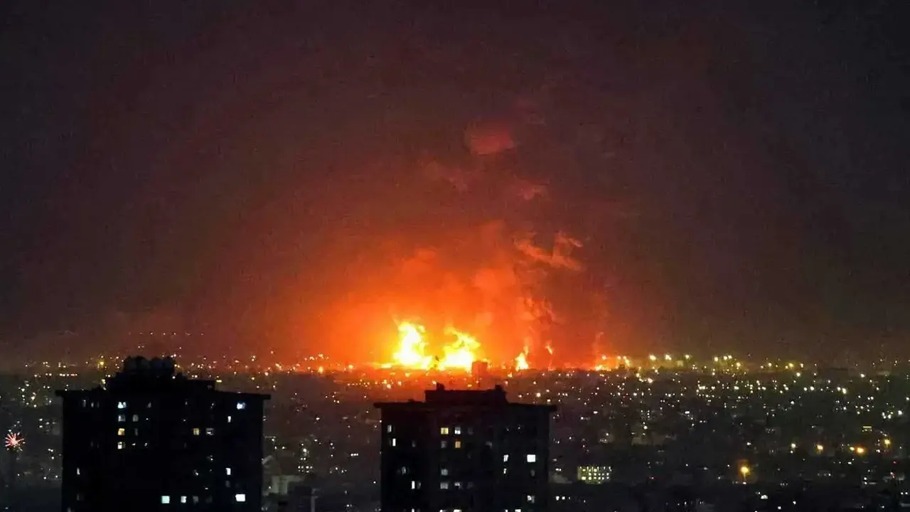 ইরানে যুক্তরাষ্ট্রের হামলায় নিহত ১২, আহত ৭৬