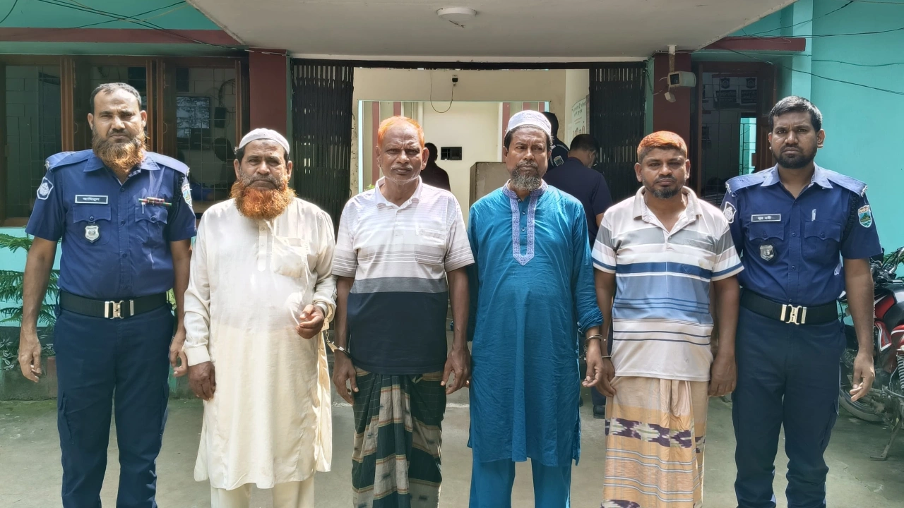 আওয়ামী লীগের ৪ নেতাকর্মী গ্রেপ্তার