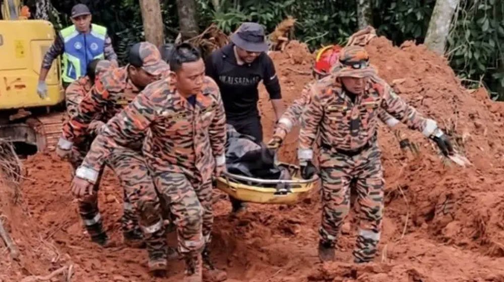 মালয়েশিয়ায় ভূমিধসে মাটিচাপা বাংলাদেশির লাশ উদ্ধার