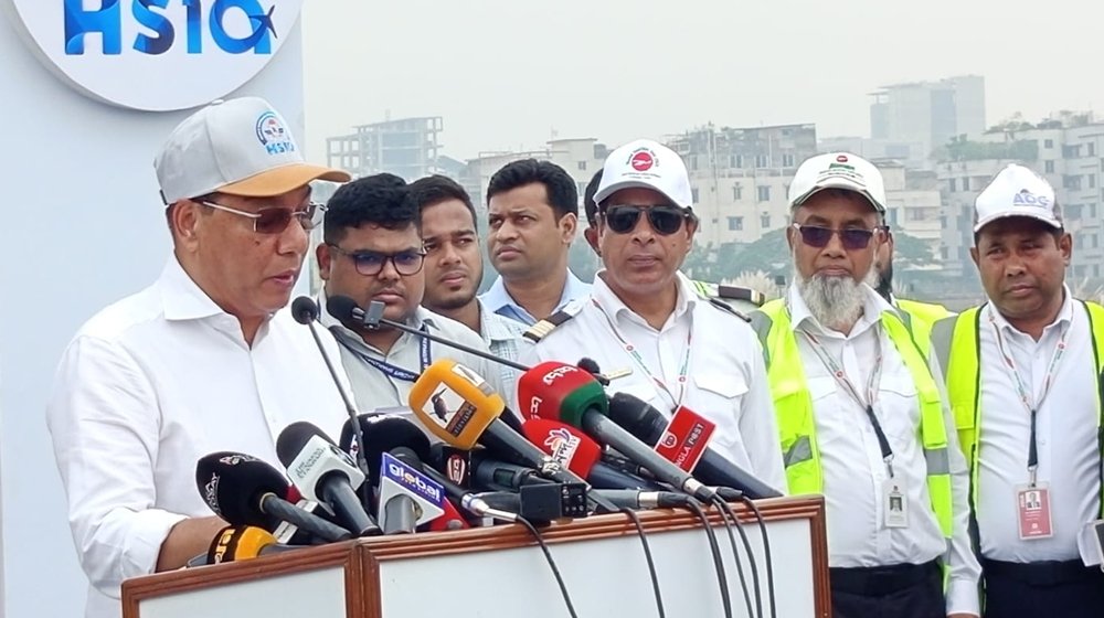 বিমানবন্দরে দায়িত্বে অবহেলা করলে কঠোর শাস্তি: বিমানমন্ত্রী